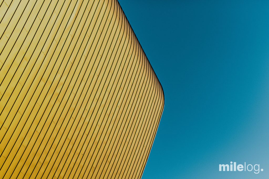 사이닝보너스 및 리텐션보너스 지급과 관련한 기업 세무 회계 처리를 설명하는 이미지