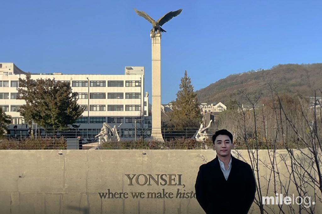 연세대 G&G School 강연장에서 스타트업 CEO들을 대상으로 회계 강의를 진행하는 양제경 회계사