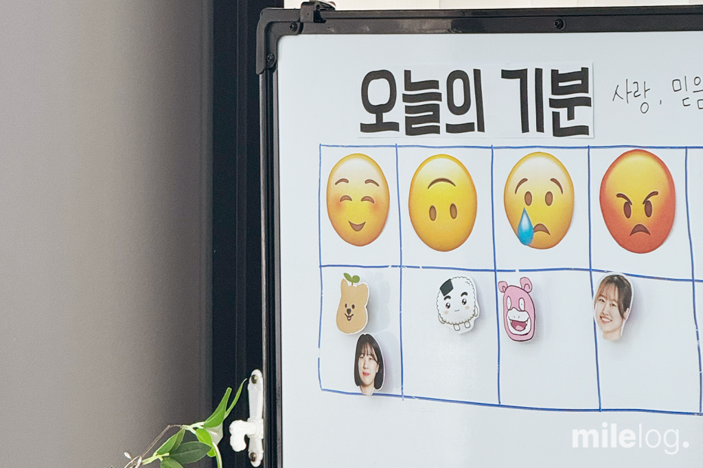 밝게 웃으며 인터뷰에 응하고 있는 마일스톤 택스팀 이민지 대리의 모습