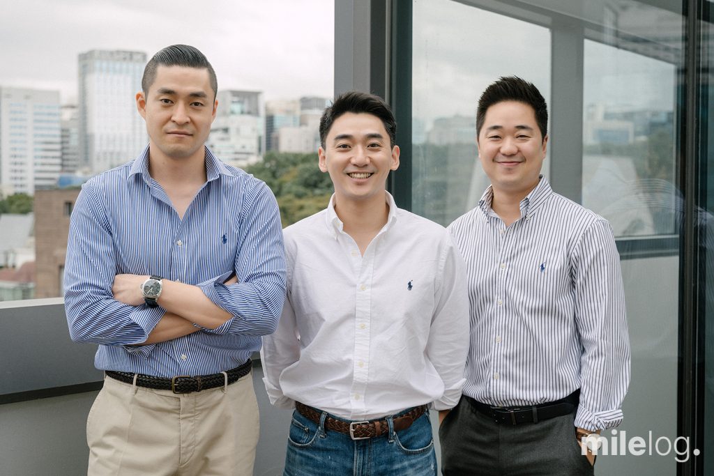 마일스톤의 기록을 담은 마일로그 브랜드 이미지